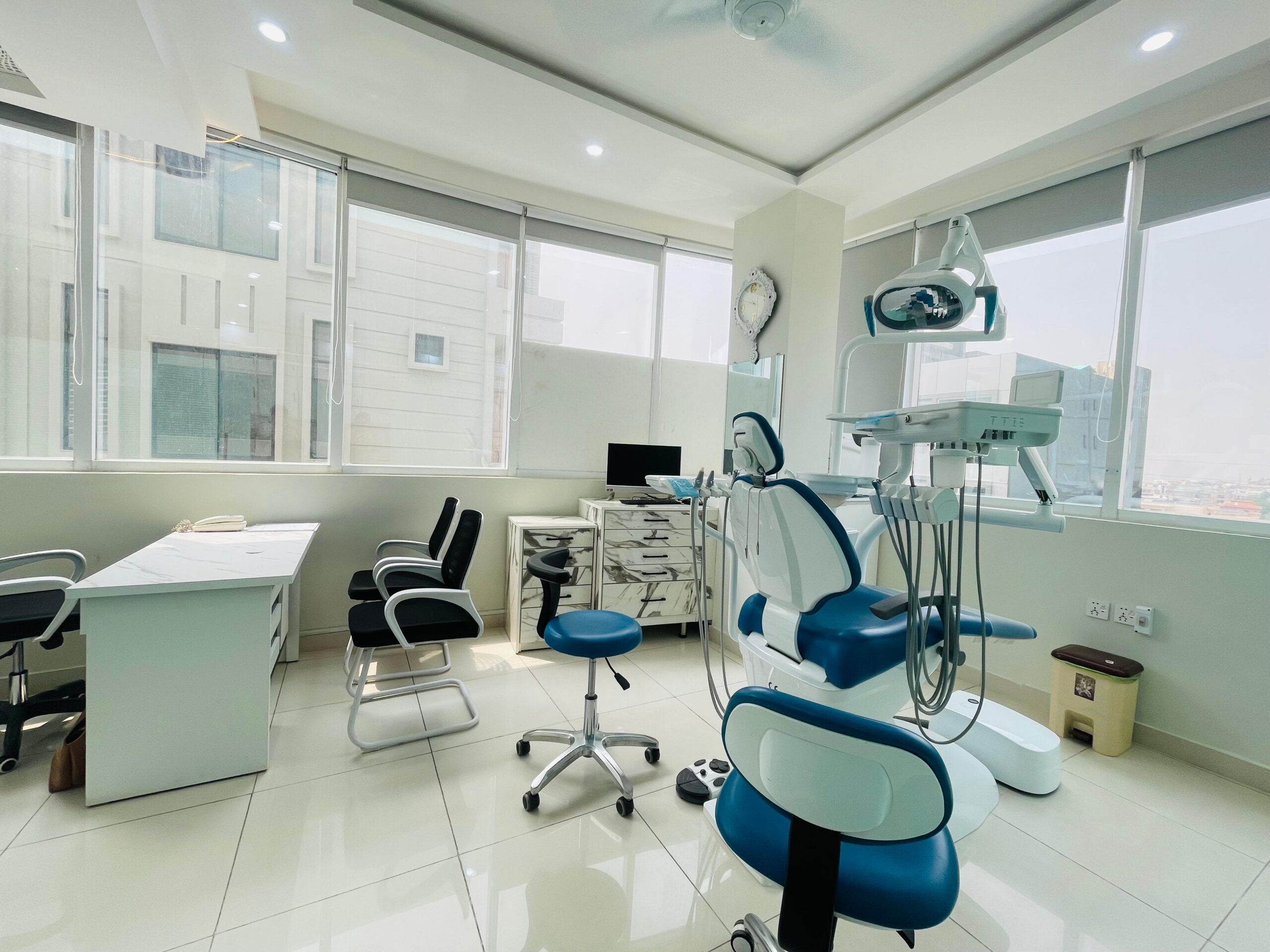 experience top-notch dental and maxillofacial surgery at mumtaz dental & medical complex, offering expert care from implants to aesthetic dentistry in islamabad and rawalpindi.






